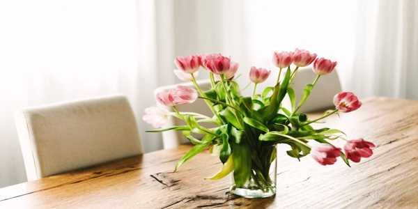 10 Simple Tricks To Keeping Your Flowers Fresh Longer